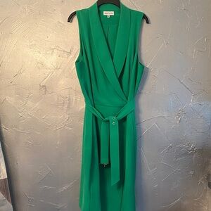 Gibson Latimer Vibrant Green Midi Wrap Dress
